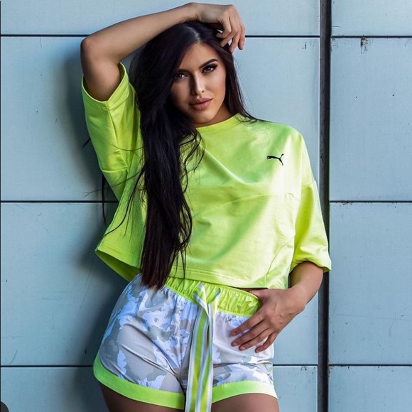 Meet your Posher, Carli Sun! - Picture 2 of 2